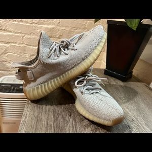 Yeezy x Adidas Boost 350 v2 Sesame sz. 9 mens